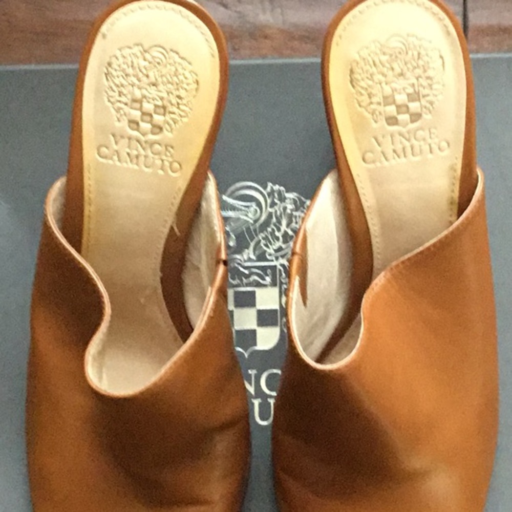 Women’s Vince Camuto mules Napa leather